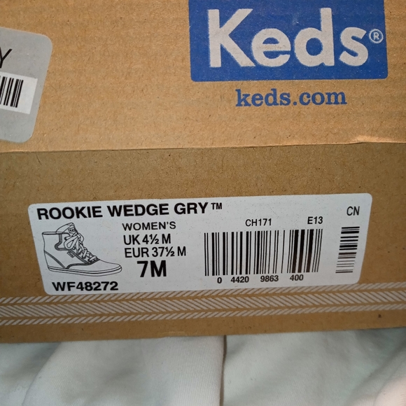 KEDS - Picture 5 of 9